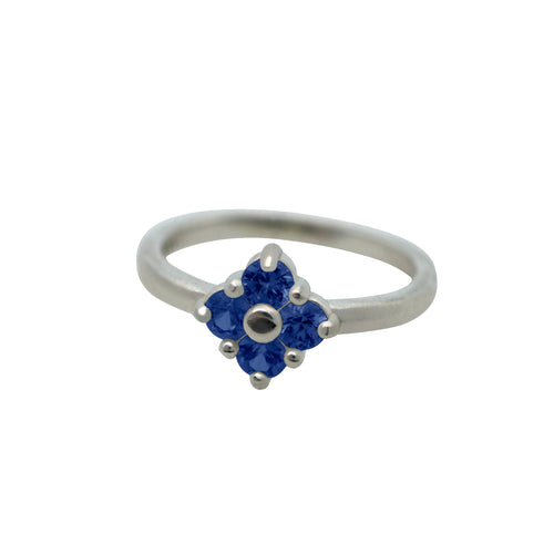 blue-sapphire-Lucky-Clover-Ring-white-gold